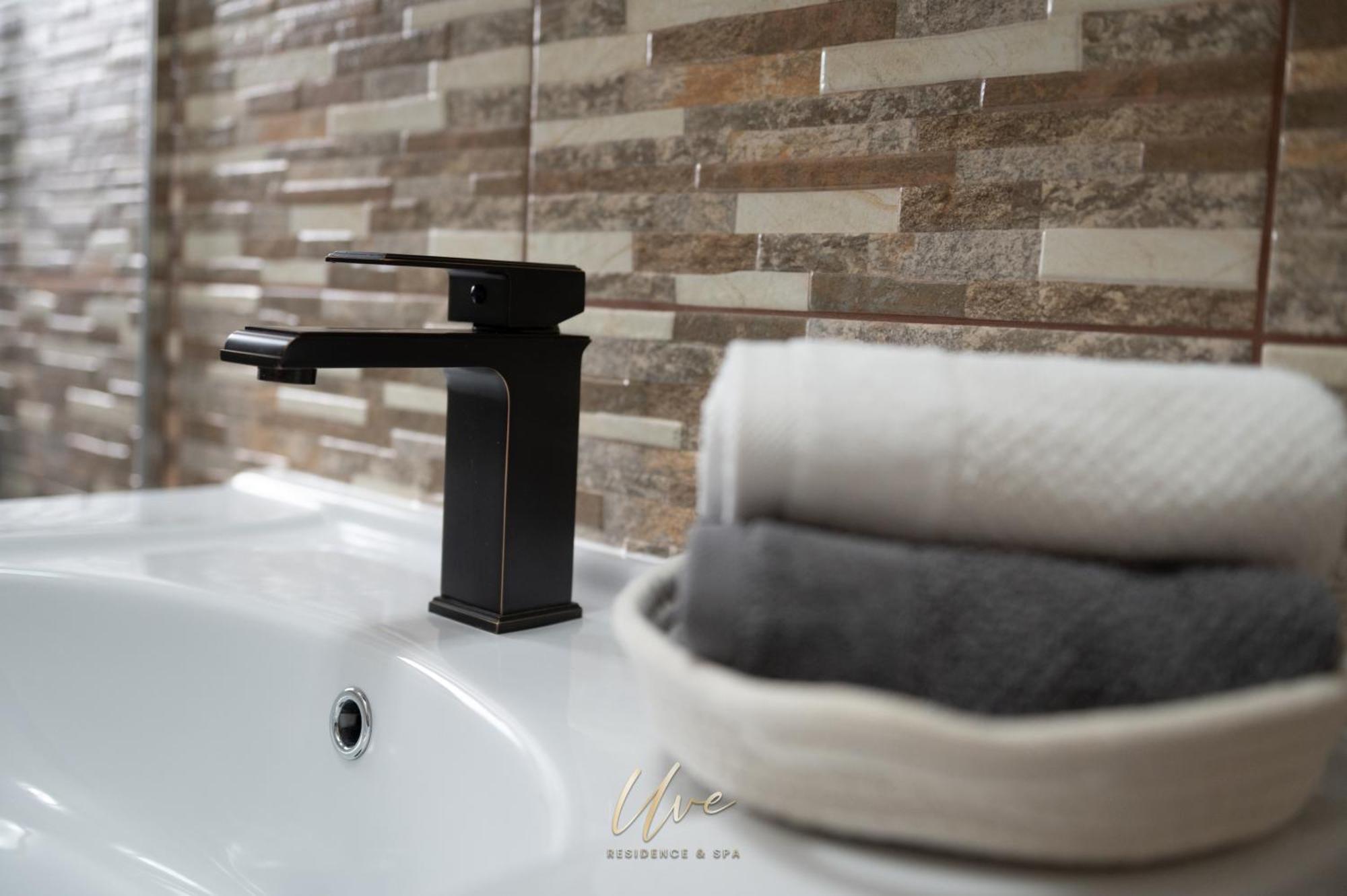 Uve Residence & Spa بياترا نام المظهر الخارجي الصورة